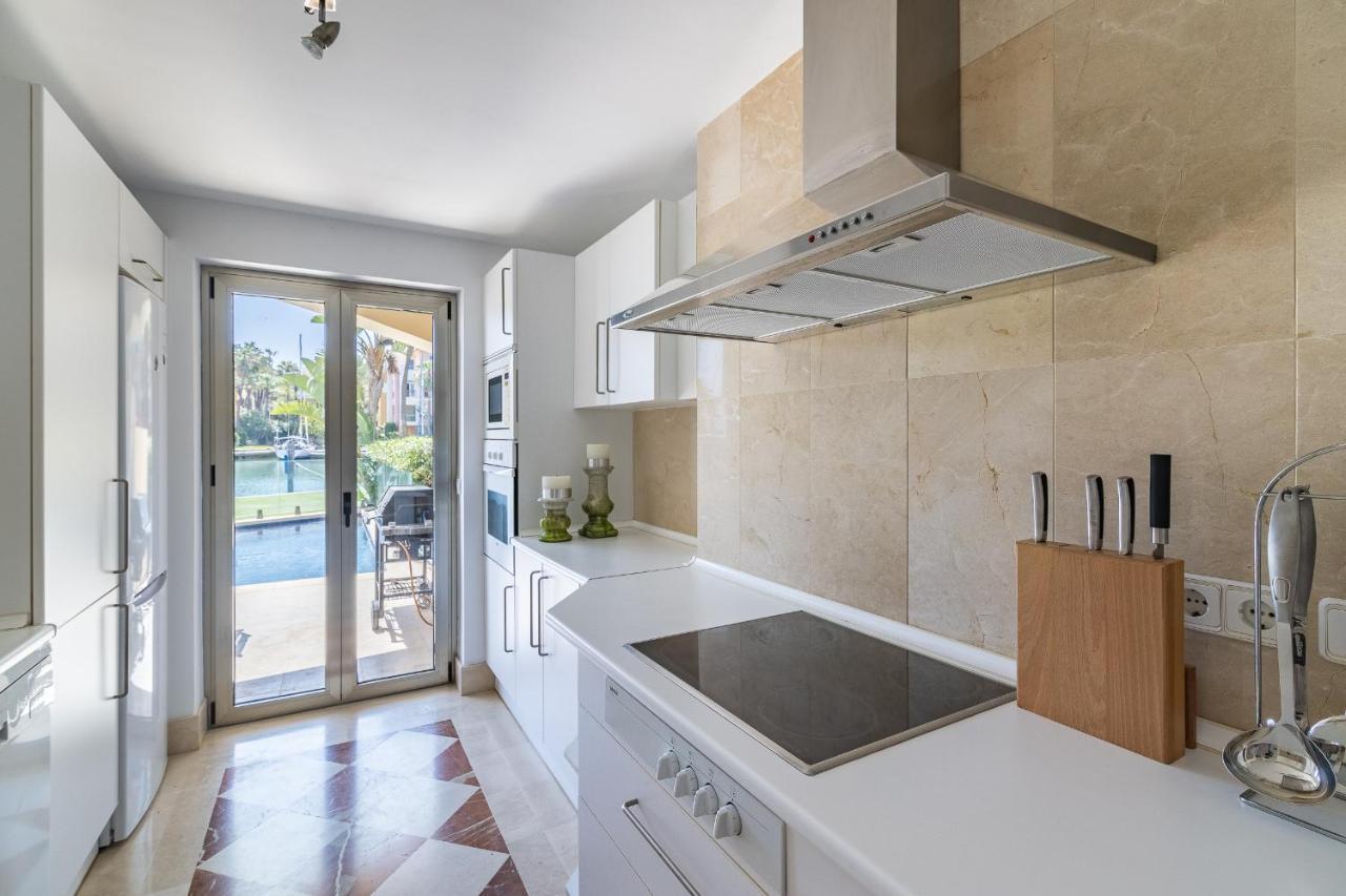 Waterside Apartment In Sotogrande Marina With Private Pool サン・ロケ エクステリア 写真