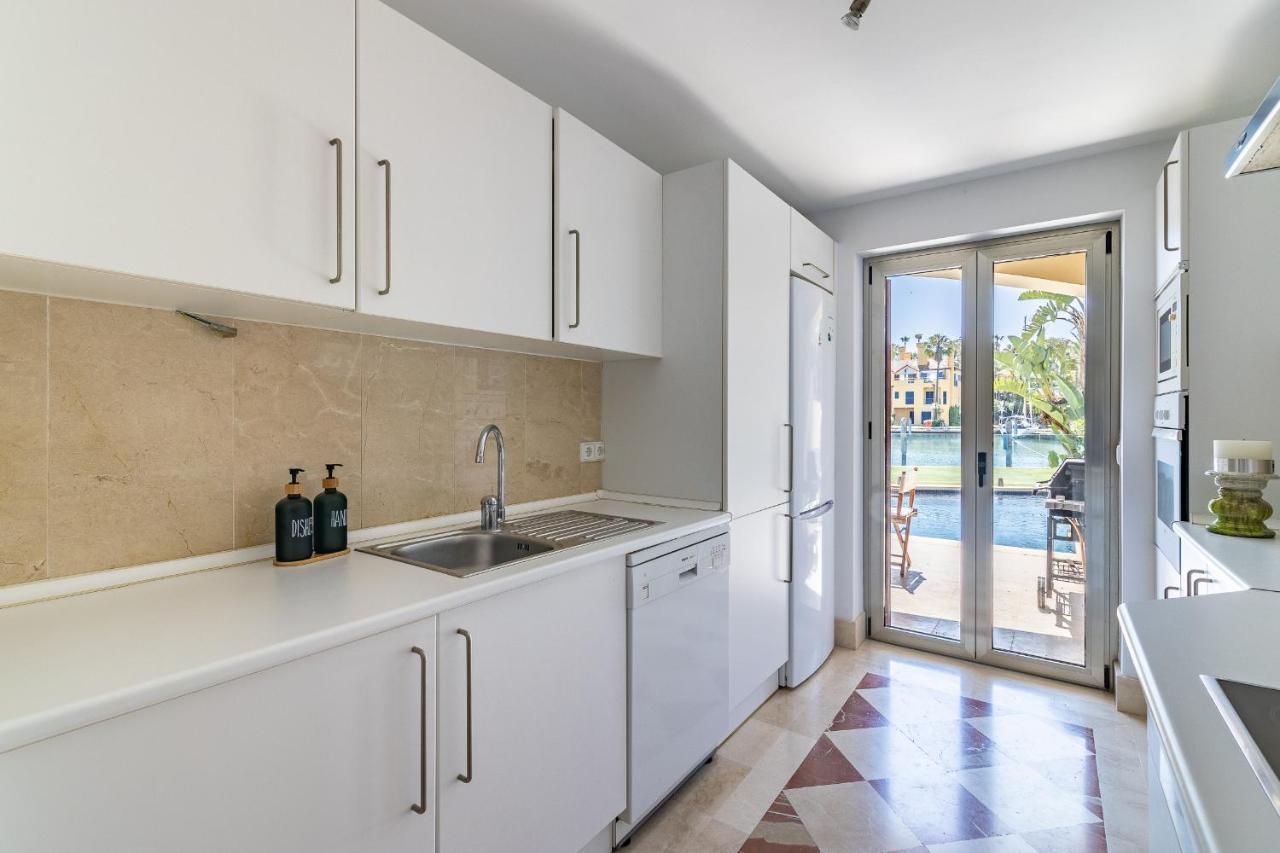 Waterside Apartment In Sotogrande Marina With Private Pool サン・ロケ エクステリア 写真