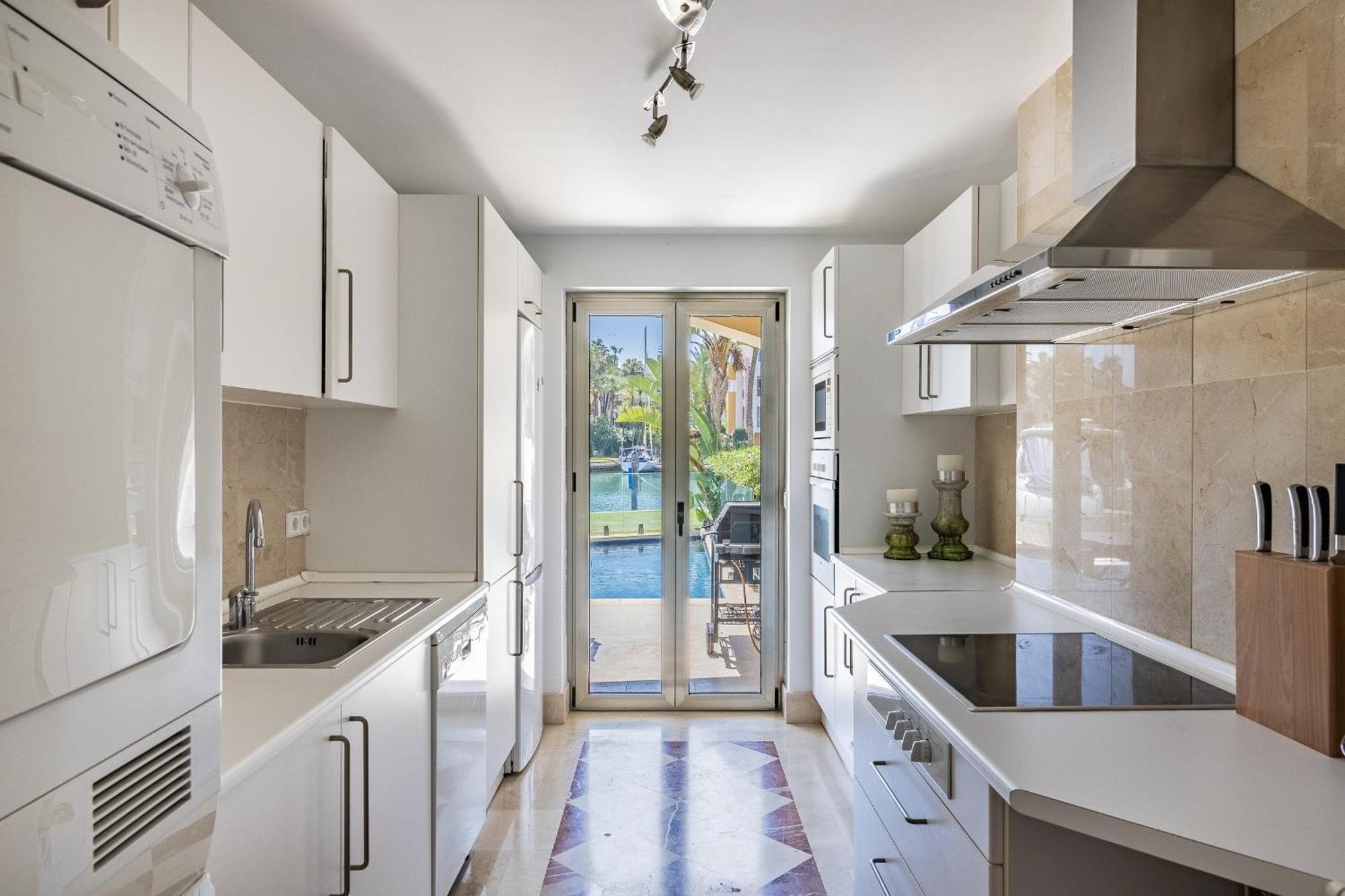 Waterside Apartment In Sotogrande Marina With Private Pool サン・ロケ エクステリア 写真
