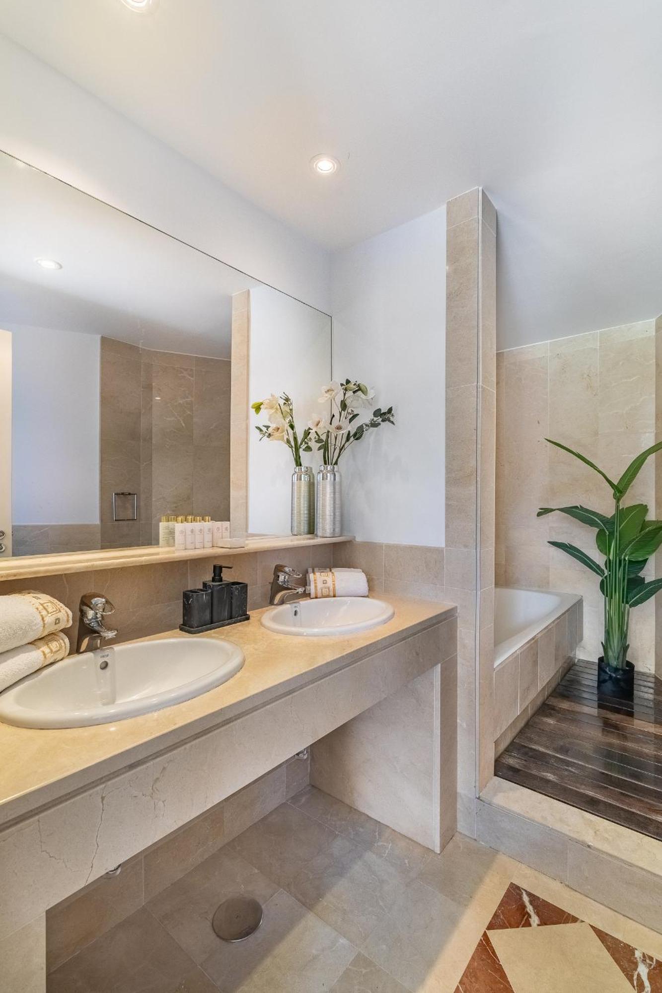 Waterside Apartment In Sotogrande Marina With Private Pool サン・ロケ エクステリア 写真